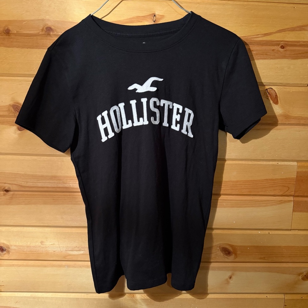 Y2K Hollister Black Tee